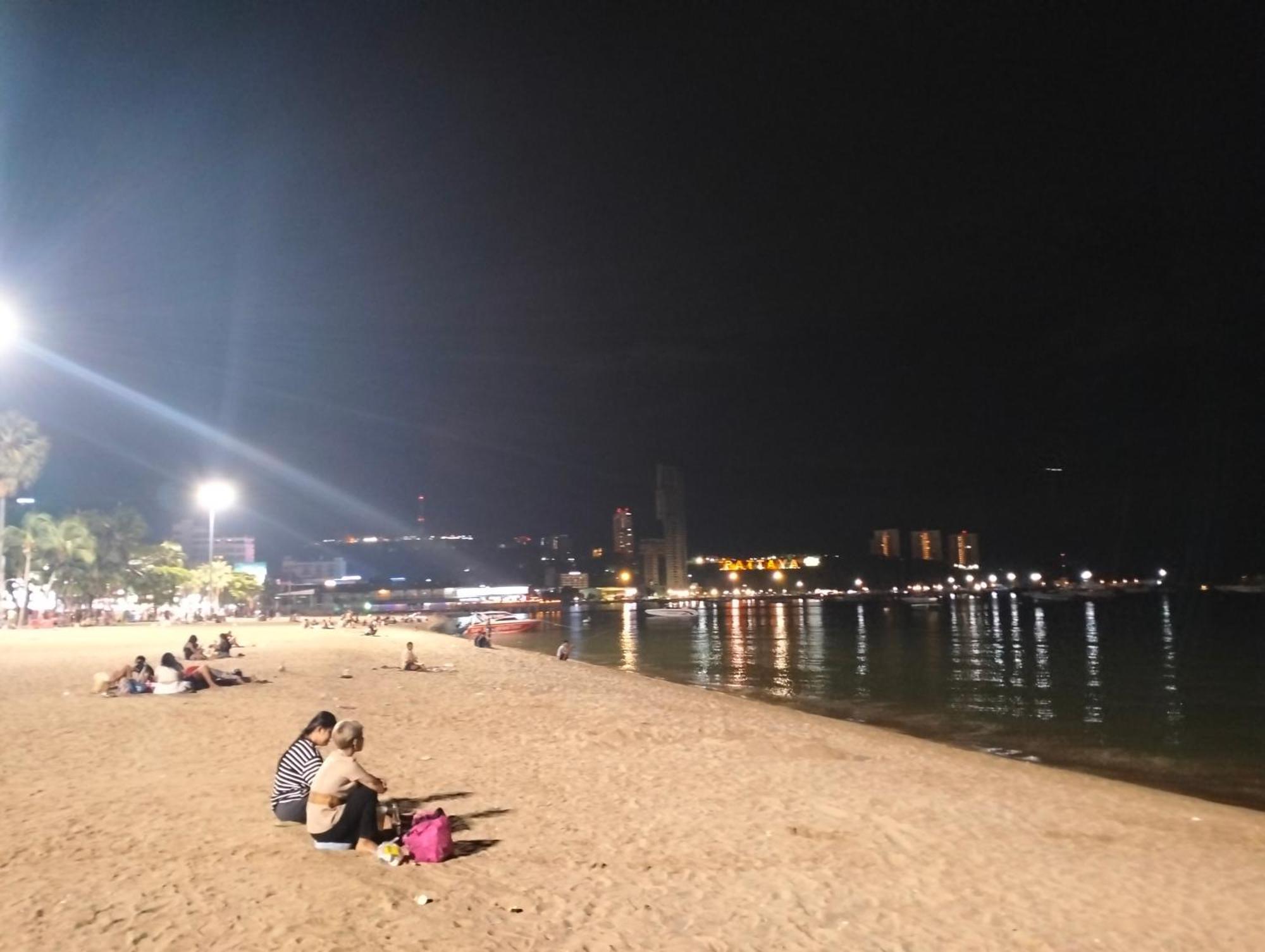 Titanic Residence-5 Minutes Walk To Walking Street Pattaya Exterior foto