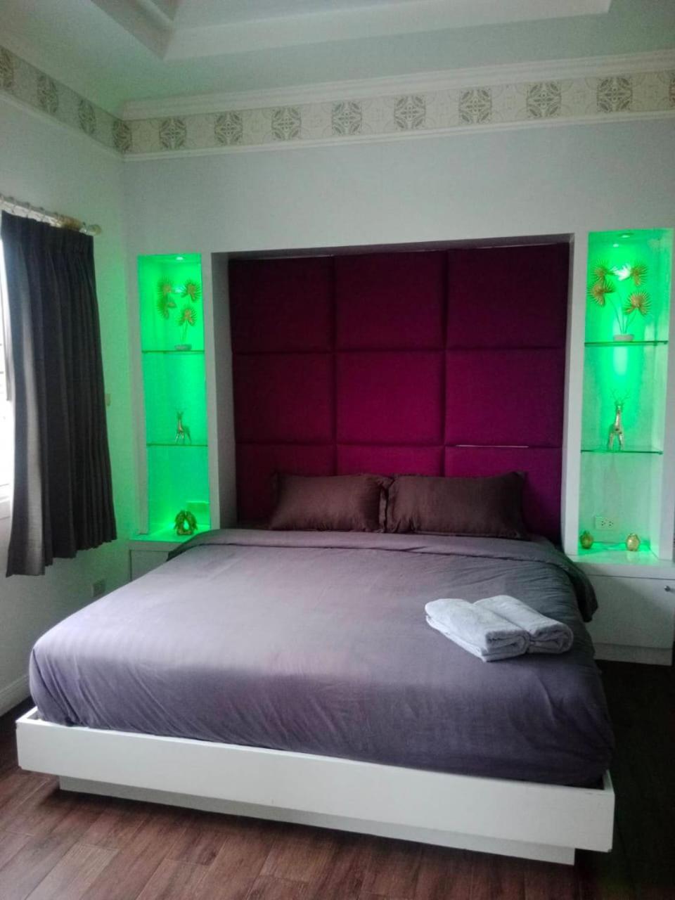 Titanic Residence-5 Minutes Walk To Walking Street Pattaya Exterior foto